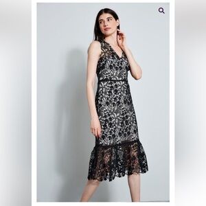 Elie Tahari- Lace Dress